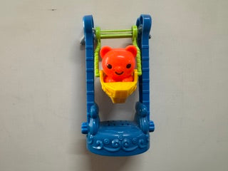 BEAR SWINGING 13CM