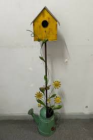 BIRDHOUSE IN WATERING CAN FREESTANDING