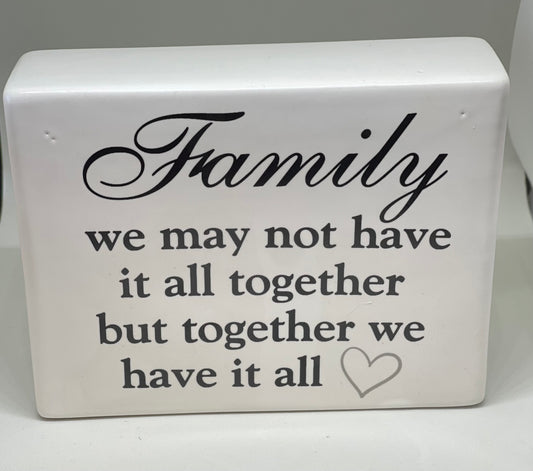 SIGN CERAMIC FAMILY