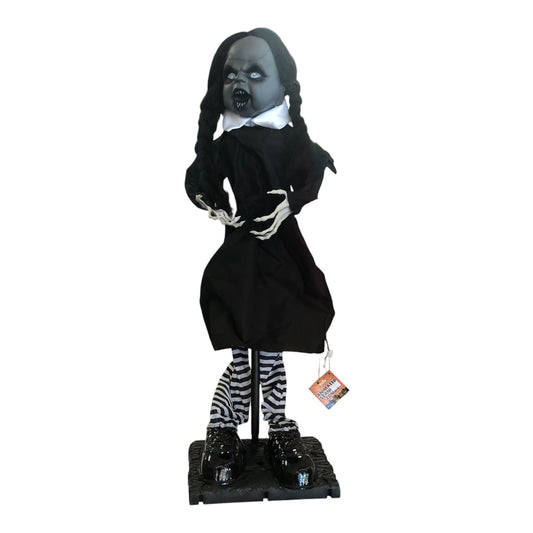 ANIMATED STANDING GIRL 90CM