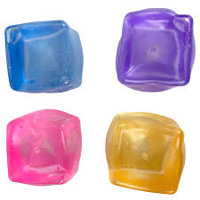 SQUISHY TRANSLUCENT CUBE 6CM