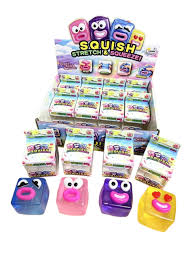 SQUISHY GEL CUBE W/FACE 6CM